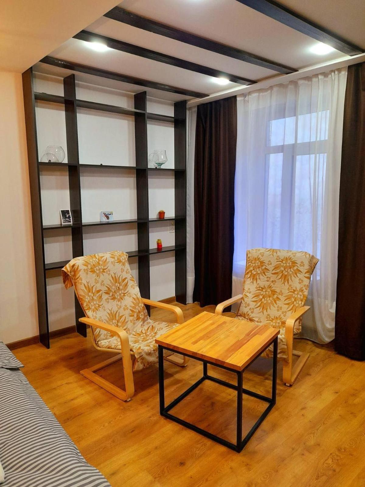 Center apartment Lviv Buitenkant foto