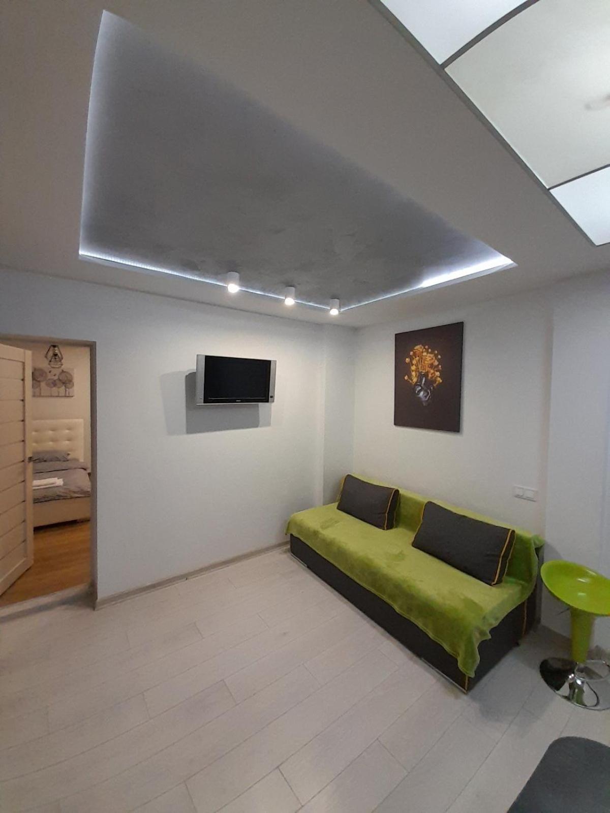 Center apartment Lviv Buitenkant foto
