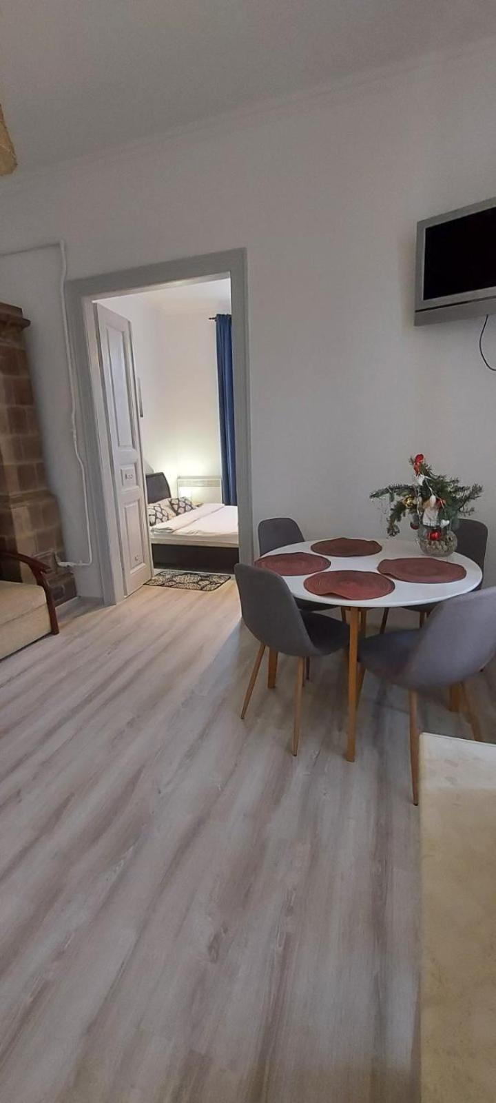 Center apartment Lviv Buitenkant foto