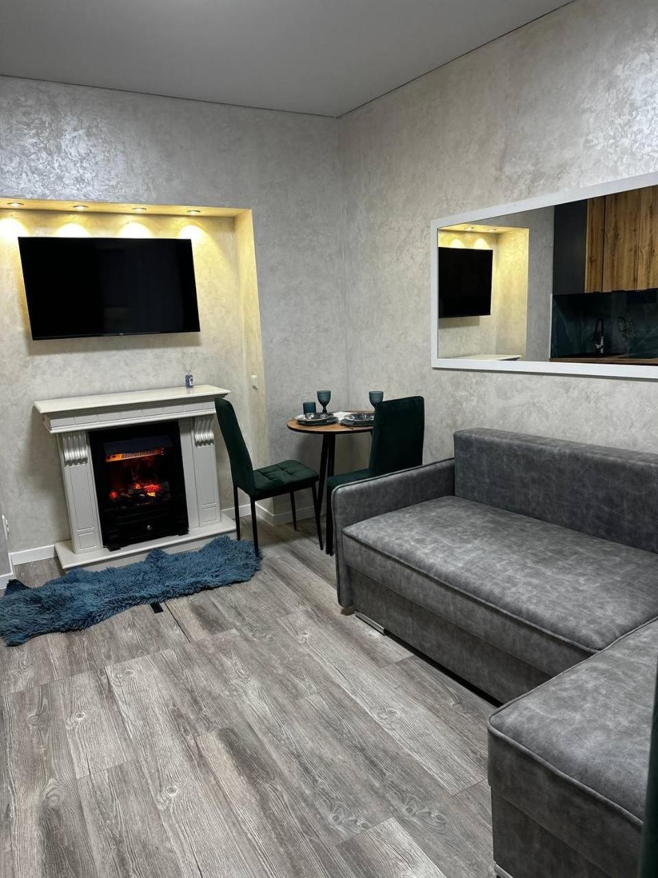 Center apartment Lviv Buitenkant foto