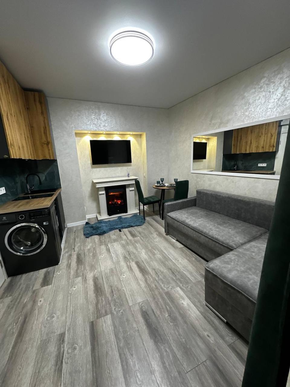 Center apartment Lviv Buitenkant foto